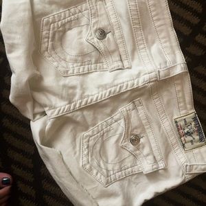 EUC TRUE RELIGION SHORTS